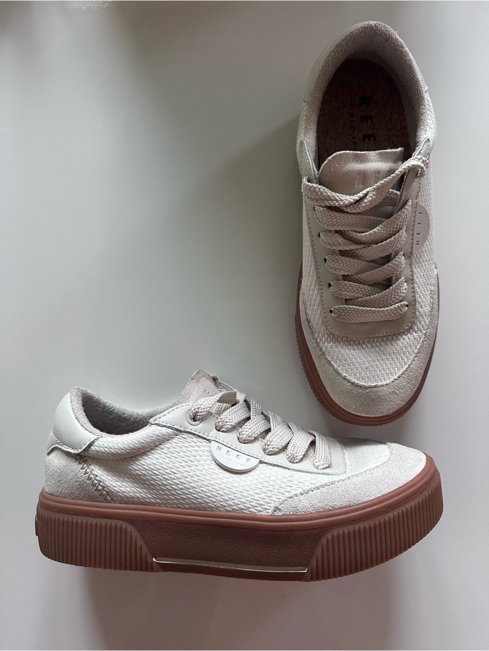 Reef | Lay Day Lift sneaker in Vintage/Gum - Picture 7 of 14